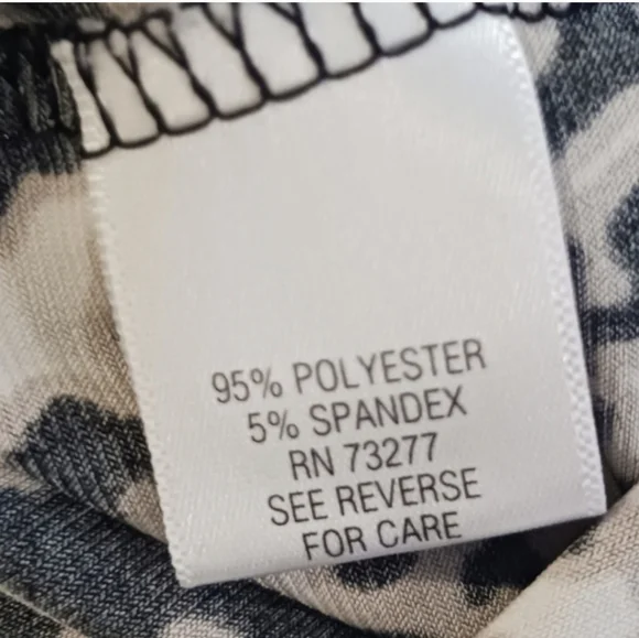 Dana Buchman button-down top - Picture 6 of 6